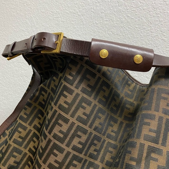 ❤️SOLD❤️ Fendi Large Handbag - Picture 8 of 8